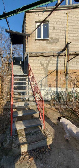 Продам будинок вул. Грушевского.