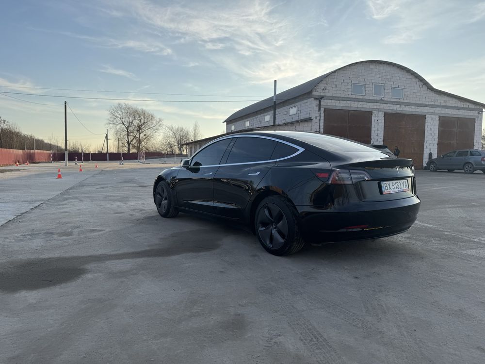 TESLA MODEL 3 2019року