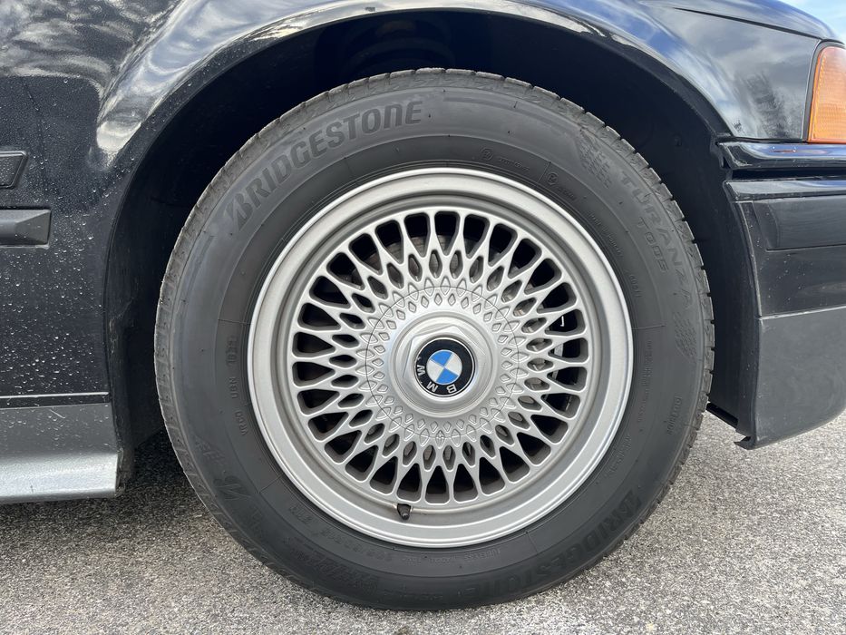 BMW 320i Touring E36 - 6 Cilindros