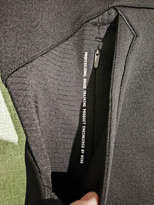 Кофта Nike™Pro Dri-Fit Full Zip Lightweight Bomber Jacket/black