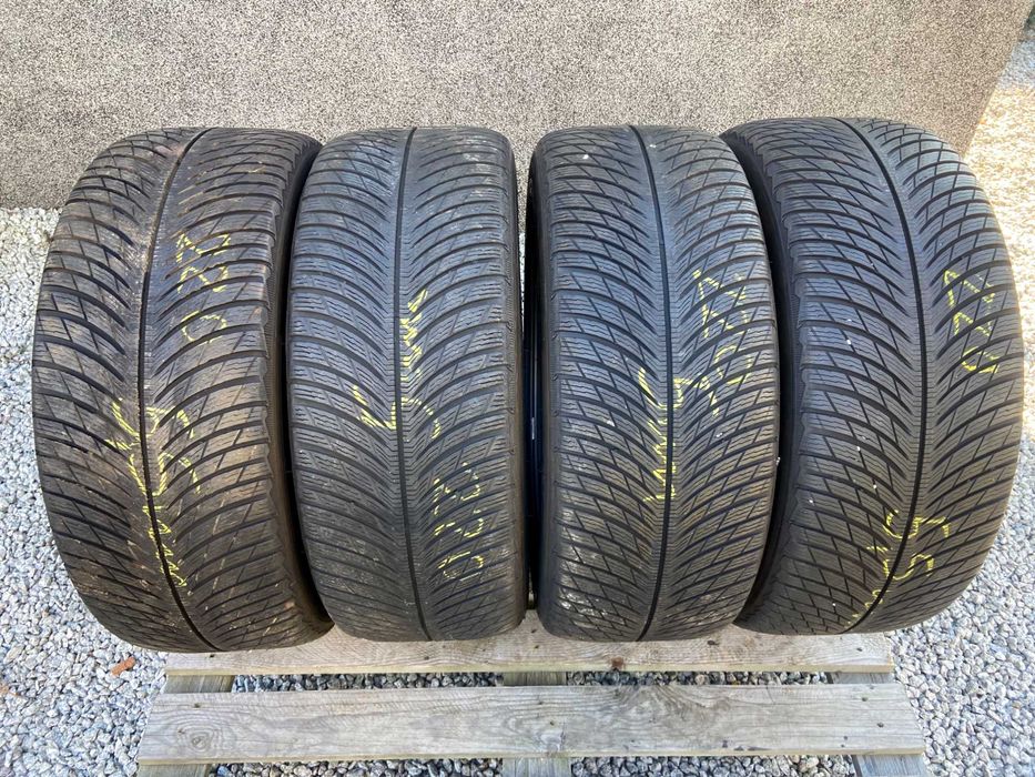 255/45R20 Michelin Pilot Alpin 5 SUV 5mm DOT2019