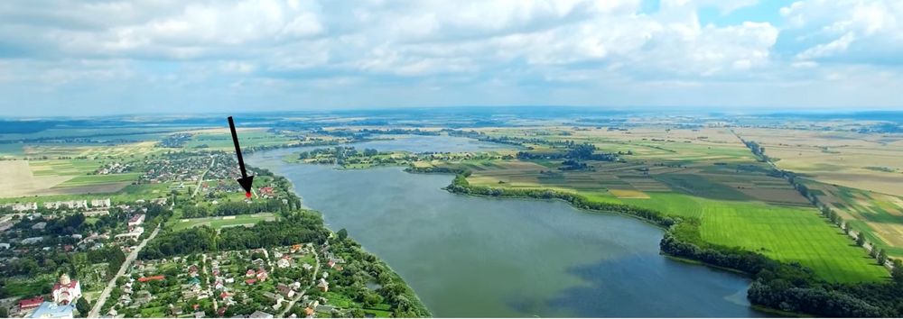 Земельна ділянка біля річки, під забудову
