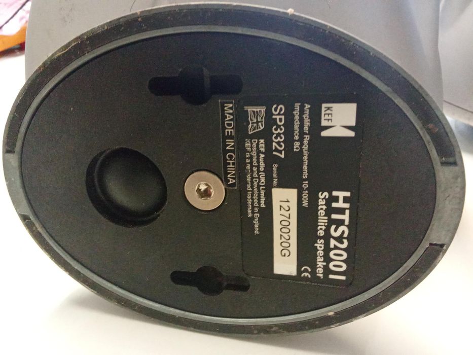 Conjunto de 3 Colunas Kef HTS2001