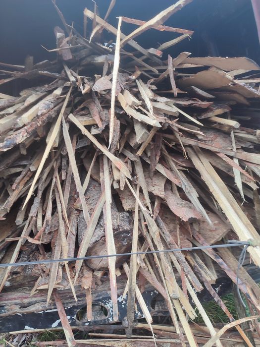 Соснові дрова з пилорами