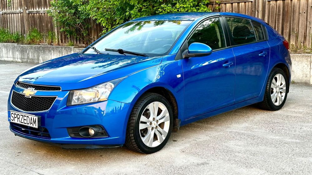 Chevrolet Cruze 1.6 benzyna, grzane fotele itd.