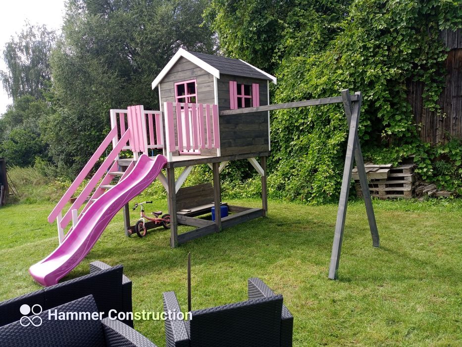 Domek dla dzieci plac zabaw zjeżdżalnia