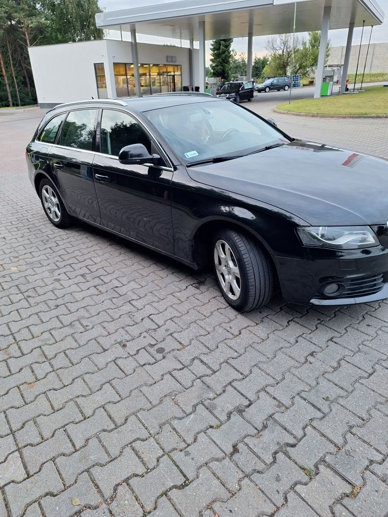 Audi A4 AUDI A4 B8 Avant | 2008r. | 2.0 TDI