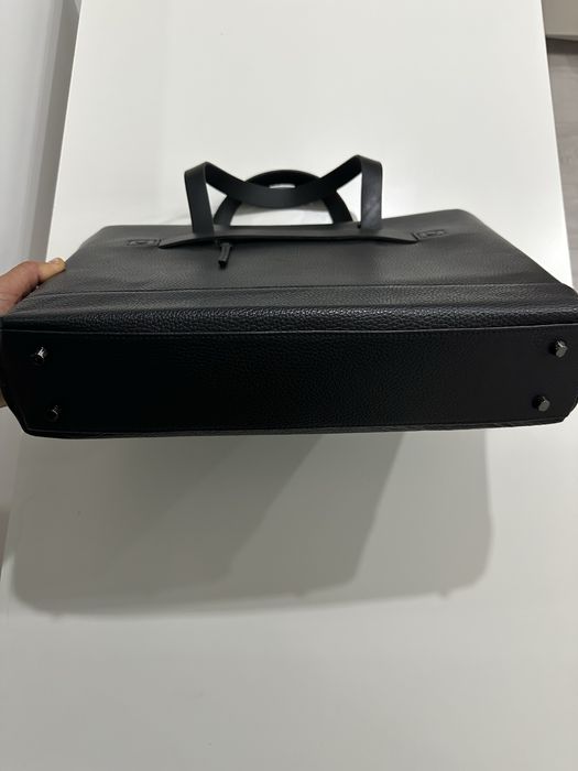 Mala de mão em Pele Genuína Grams(28)