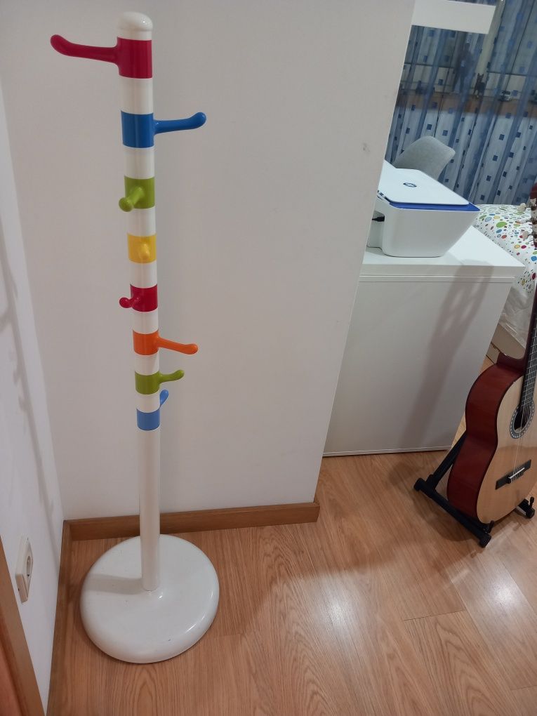 Cabide criança IKEIA