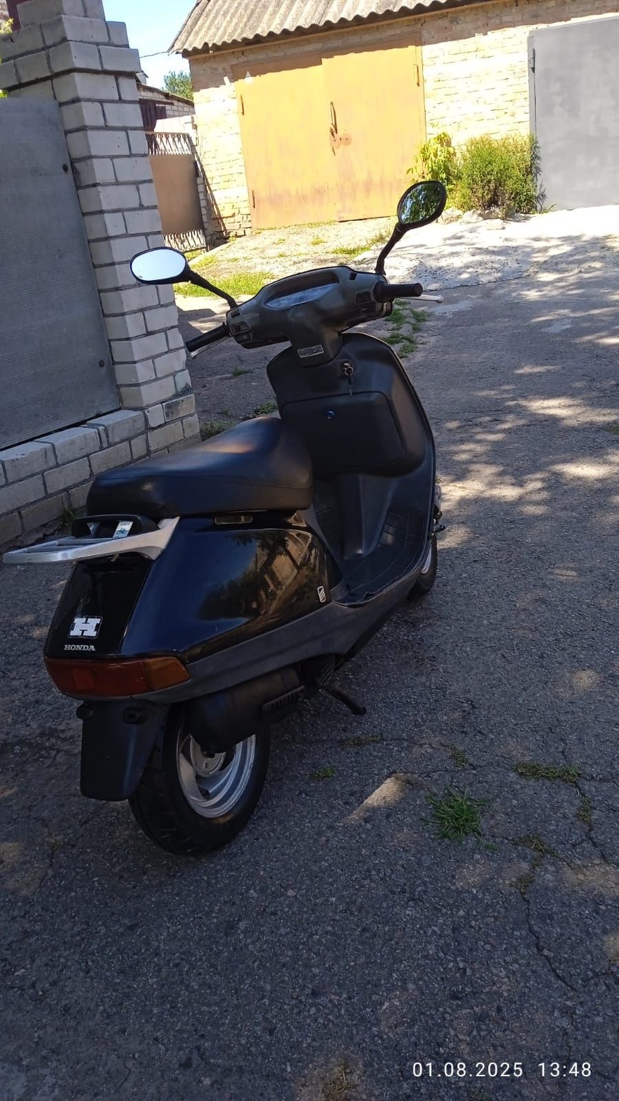 Скутер Honda Lead