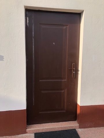 Drzwi metalowe zewnetrzne