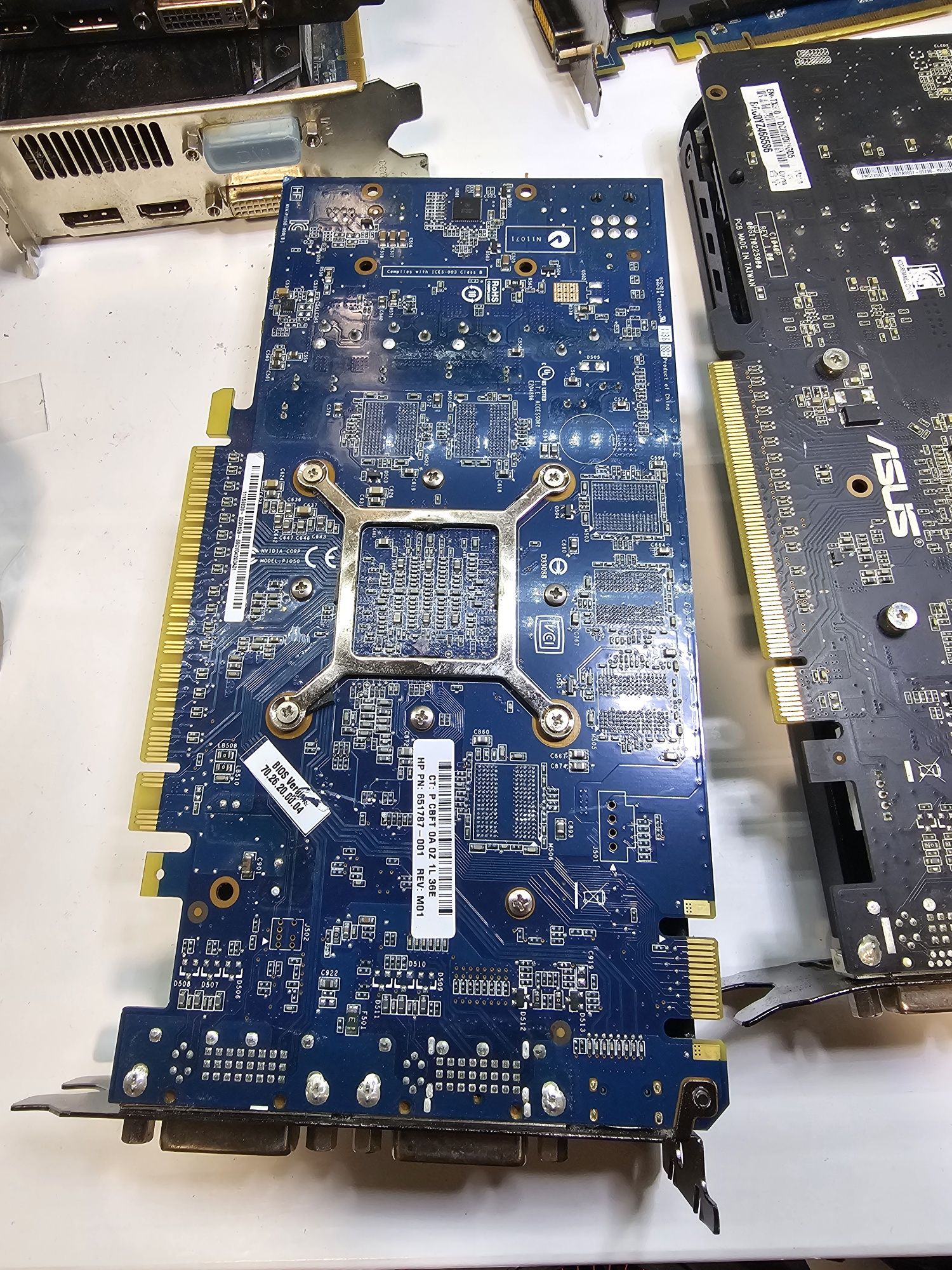Лот 7 відеокарти Radeon Asus Nvidia та інші