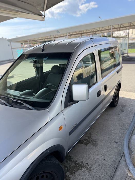 Opel combo  5 lugares oportunidade
