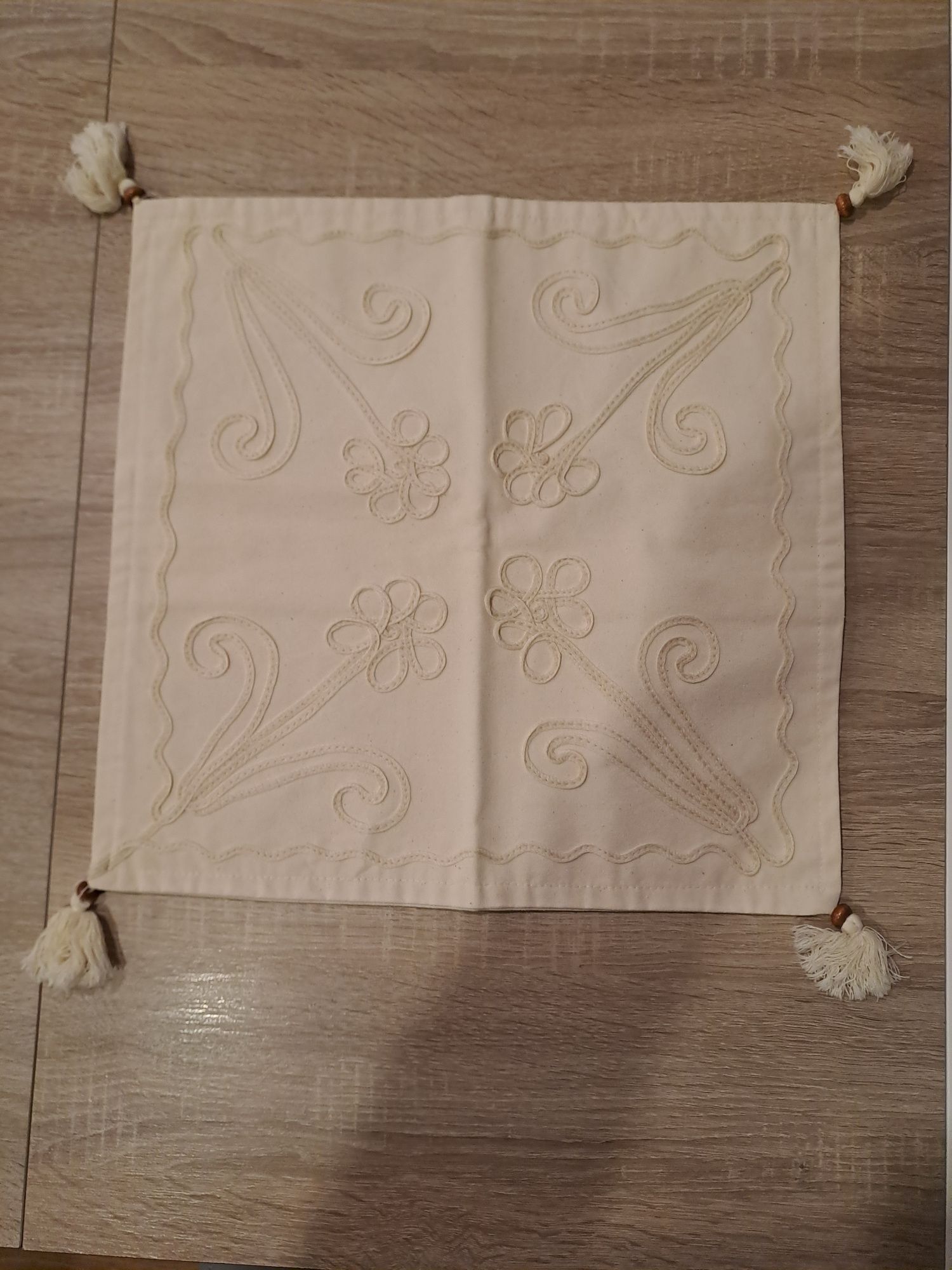 Poszewka ozdobna na poduszkę - kolor len. Rękodzieło tureckie.