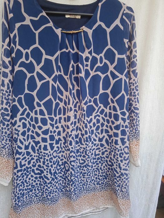 Платье шелковое футляр