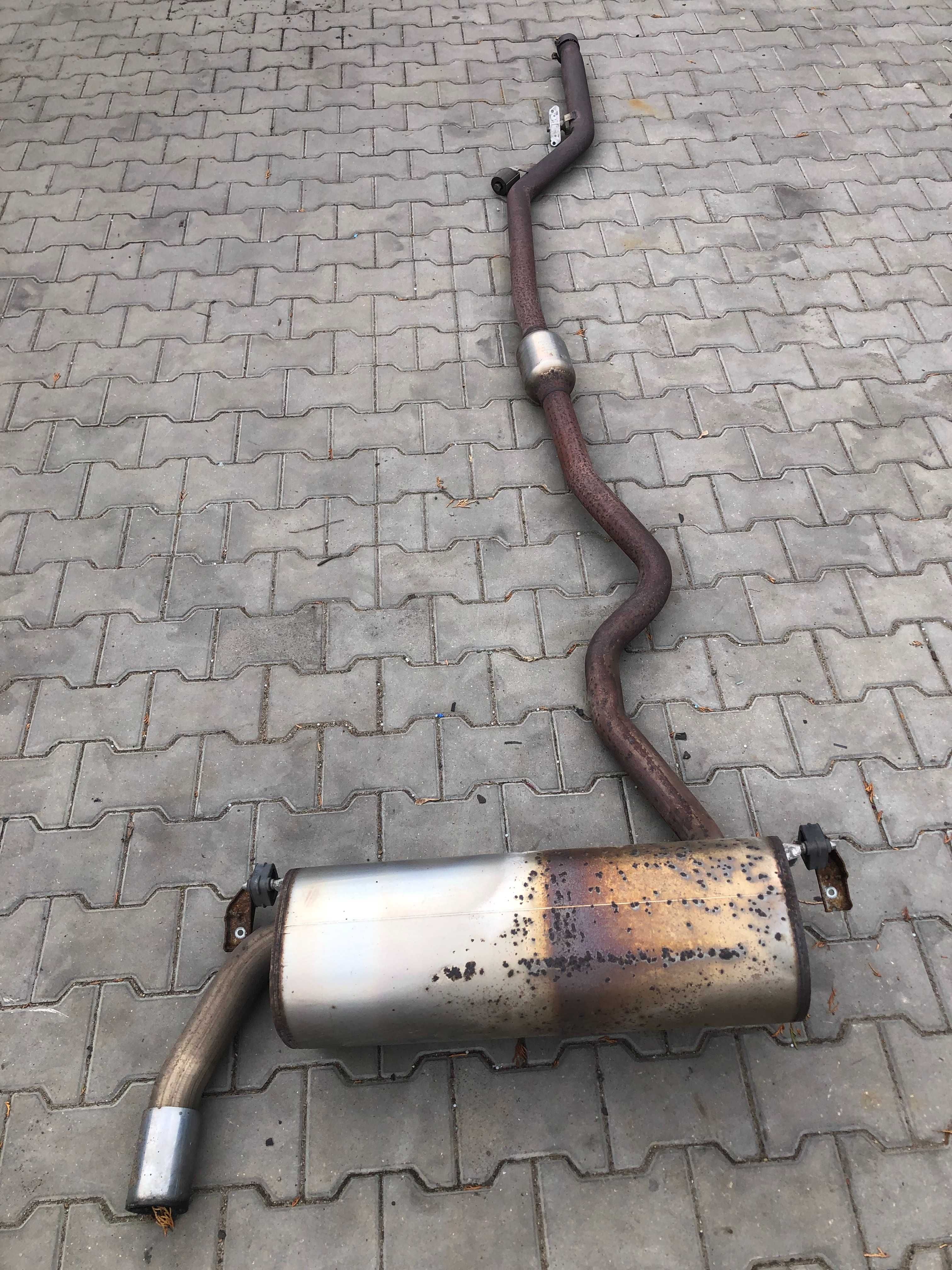 Wydech Tlumik Tłumiki BMW F30 F31 F32 320i