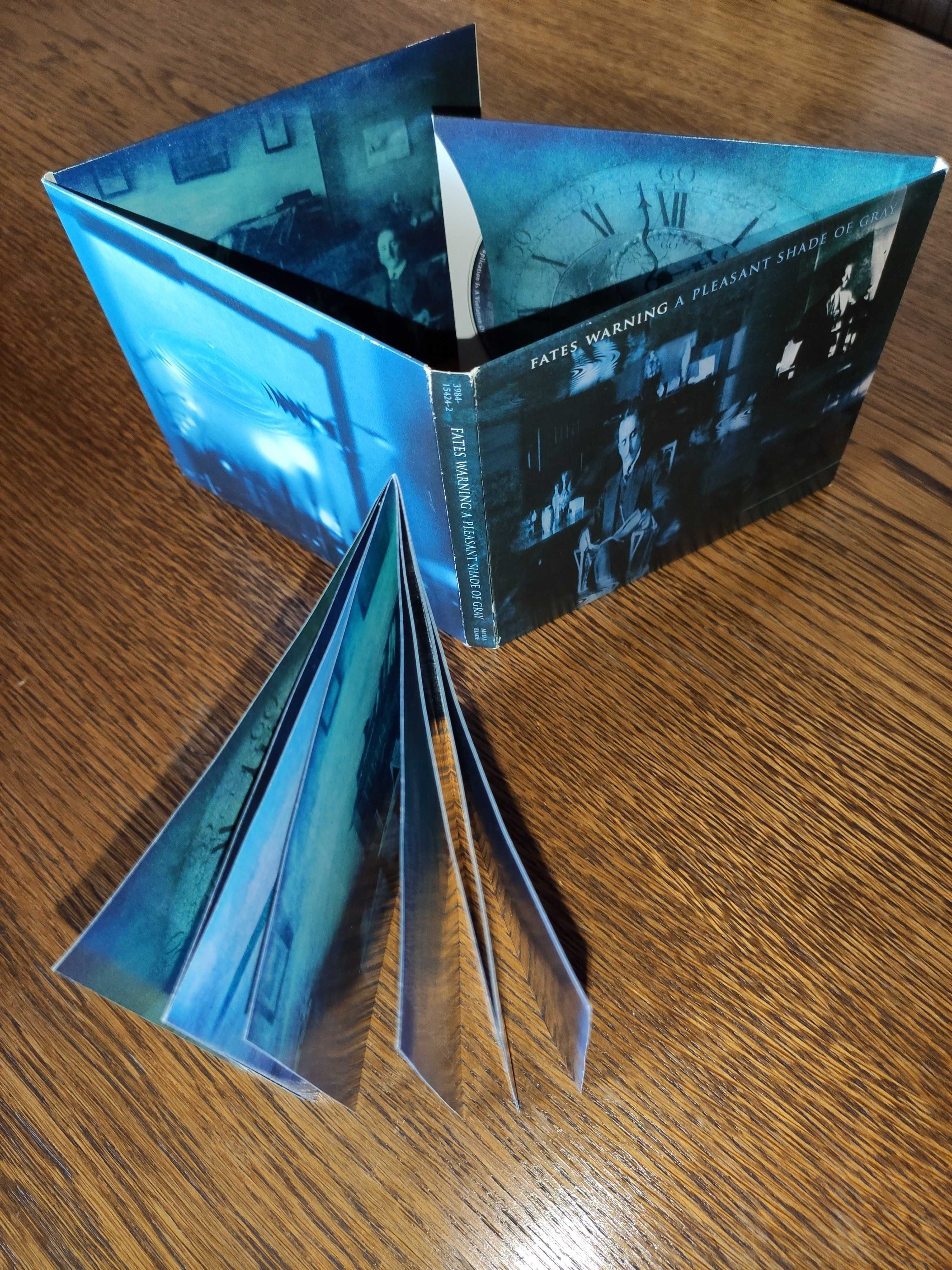 Fates Warning - A pleasant shade of gray, 3CD+1DVD 2015, MB