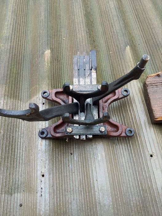 Корпус вилок МТЗ-80