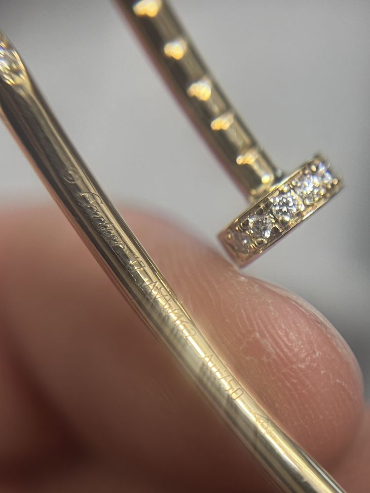 Браслет золотий з діамантами в стилі Cartier (750 проба)