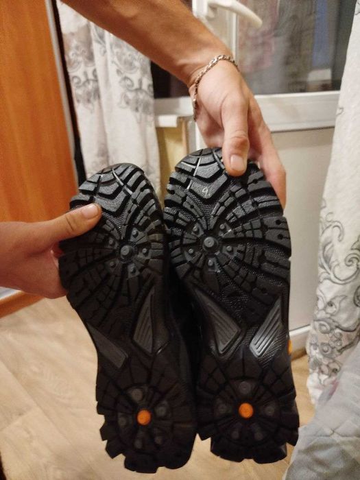 Продам мужские зимнее ботинки