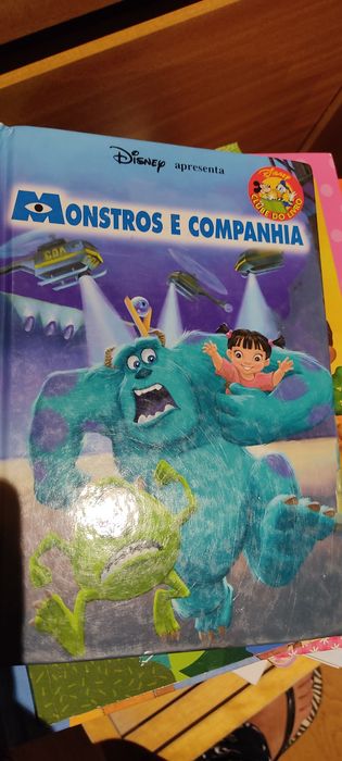 Livros de filmes e juvenis. Unicórnio e receitas