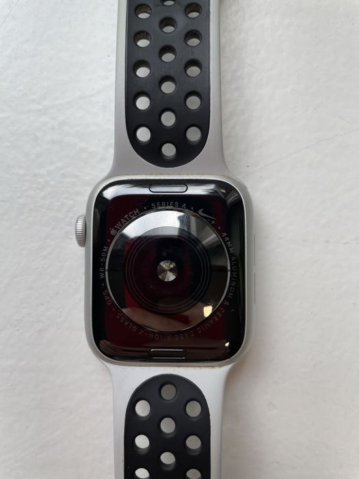 Apple Watch Nike+ Series 4 Open box z paskiem sportowym Nike S/M 44mm