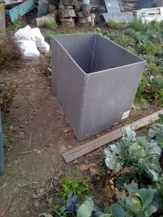 Продам пласмасовий ящик