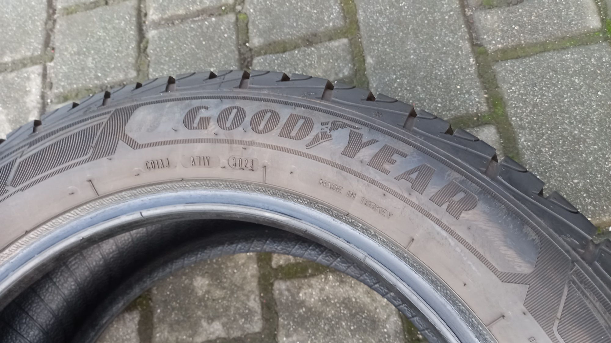 Opona Zimowa  GoodYear Ultra Grip Cargo 225/55/R17C 109/07T 3022