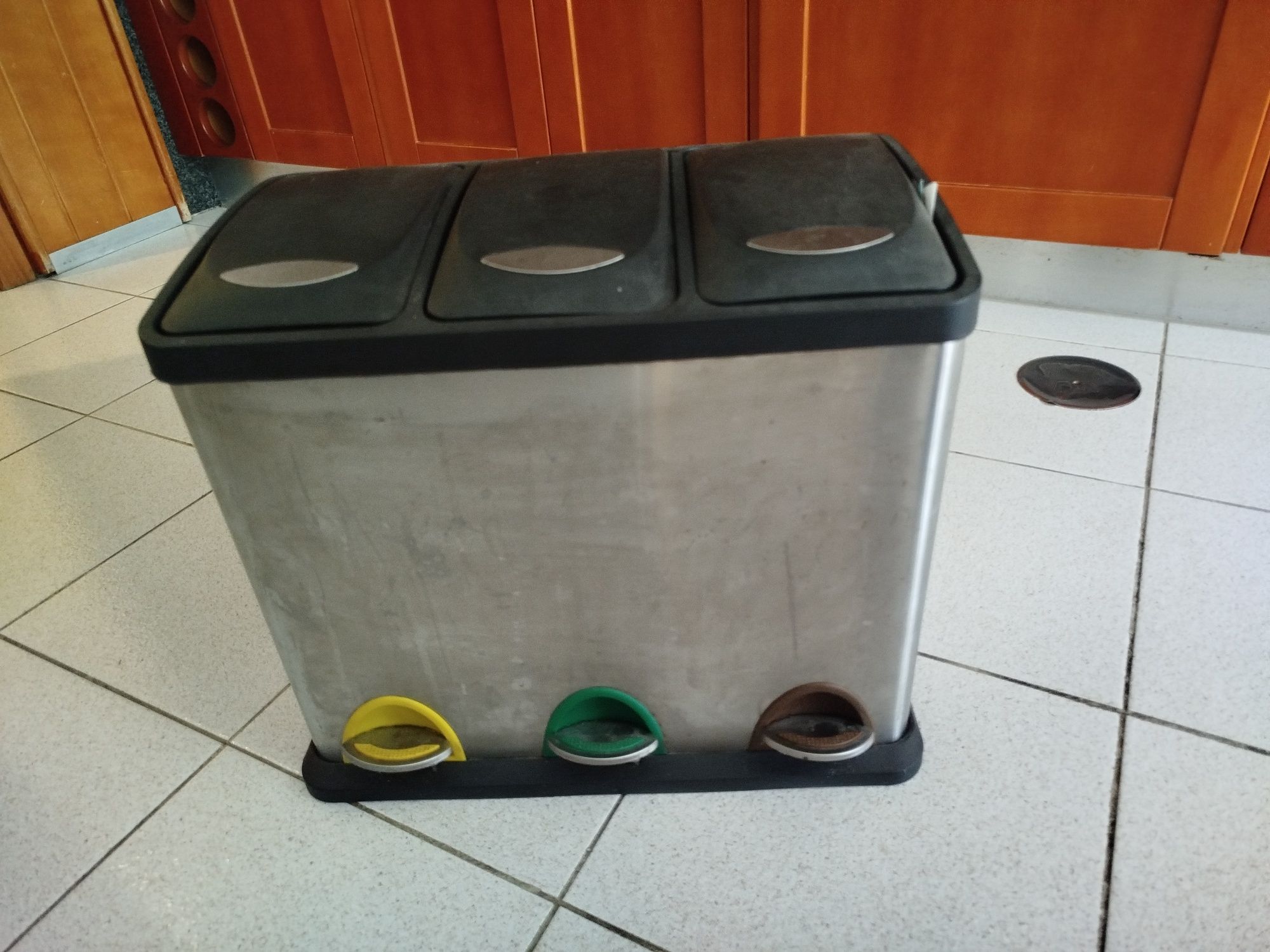 Caixote de reciclagem  45 x 25 x 40