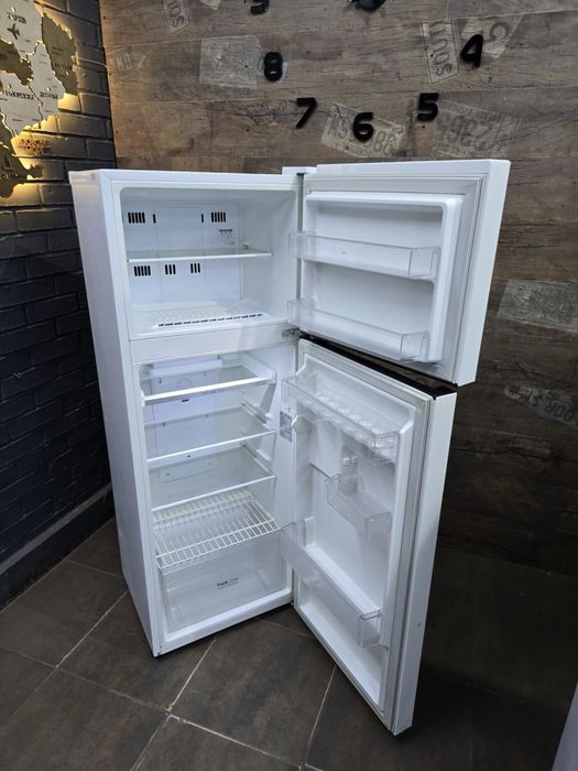 Холодильник INDESIT. Двокамерний NoFrost. Доставка (Київ, інші регіон)