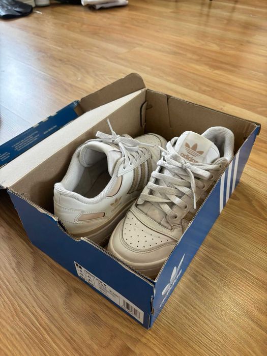 Sapatilha Adidas Forum Low W