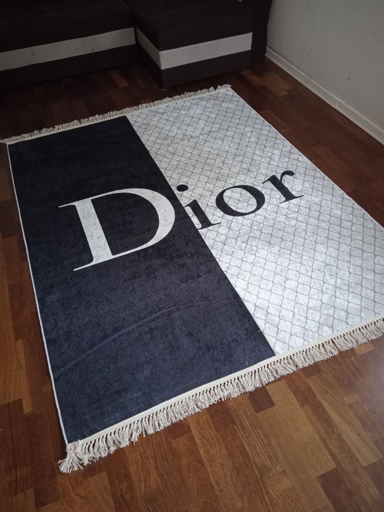 Dywany do salonu DIOR 190 x 150 cm. PROMOCJA 159 zł.