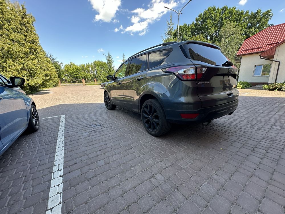 Ford Escape sport