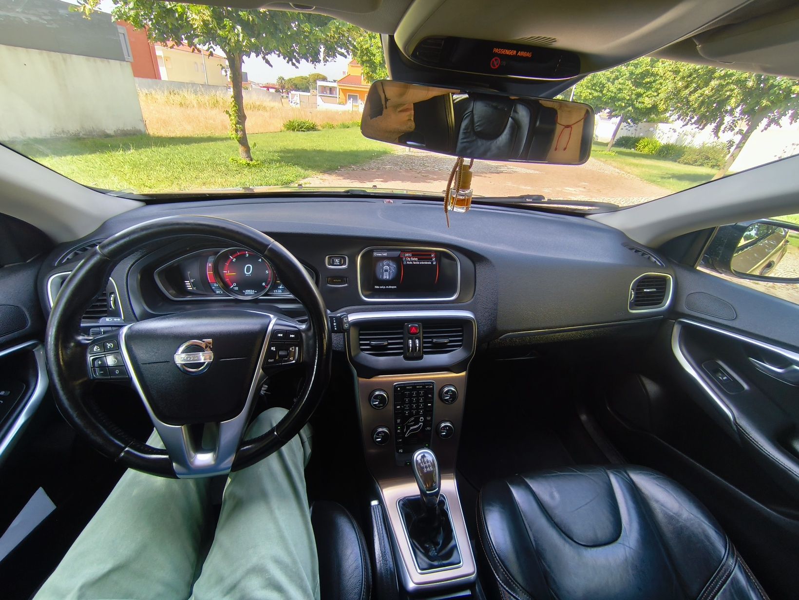 Volvo v40 Cross country