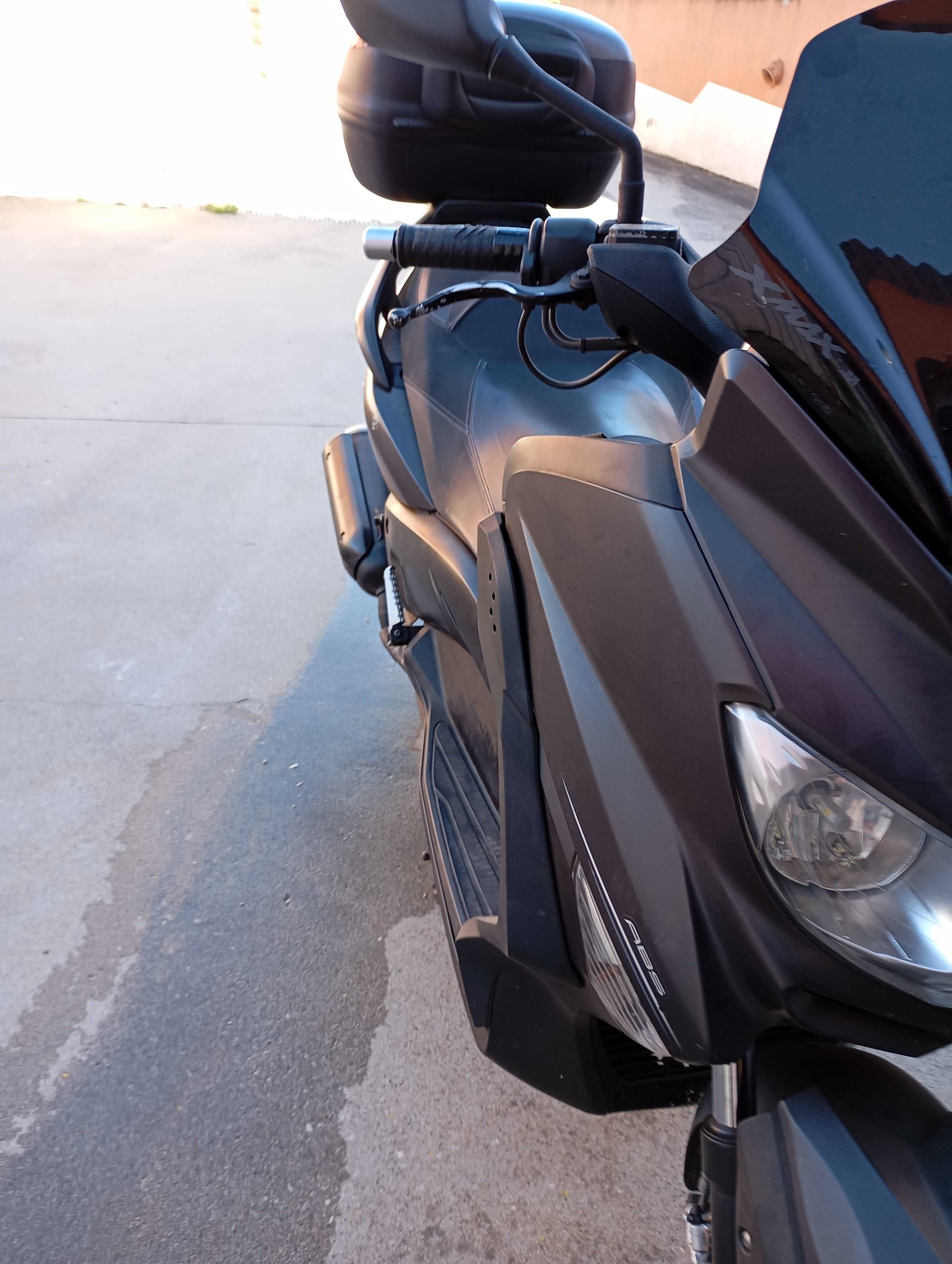 Yamaha X-MAX 125CC