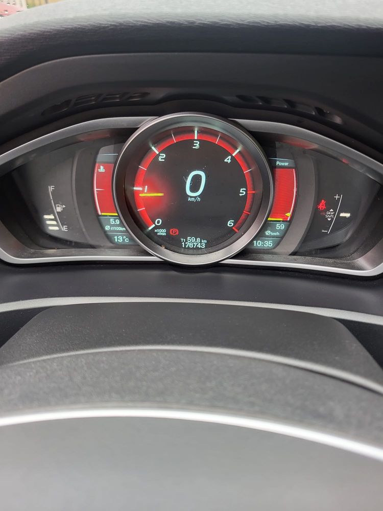 Volvo V40 rdesing