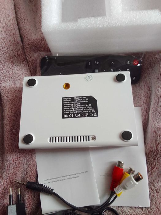 PROJEKTOR Z1 mini przenośny LED