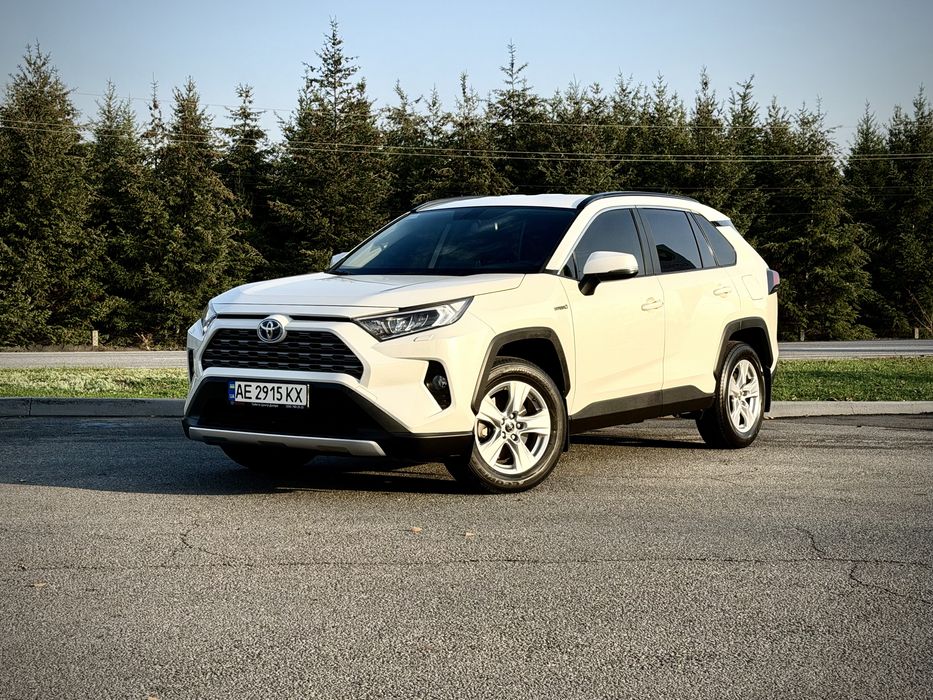 Toyota RAV4 Hybrid 2020 Official