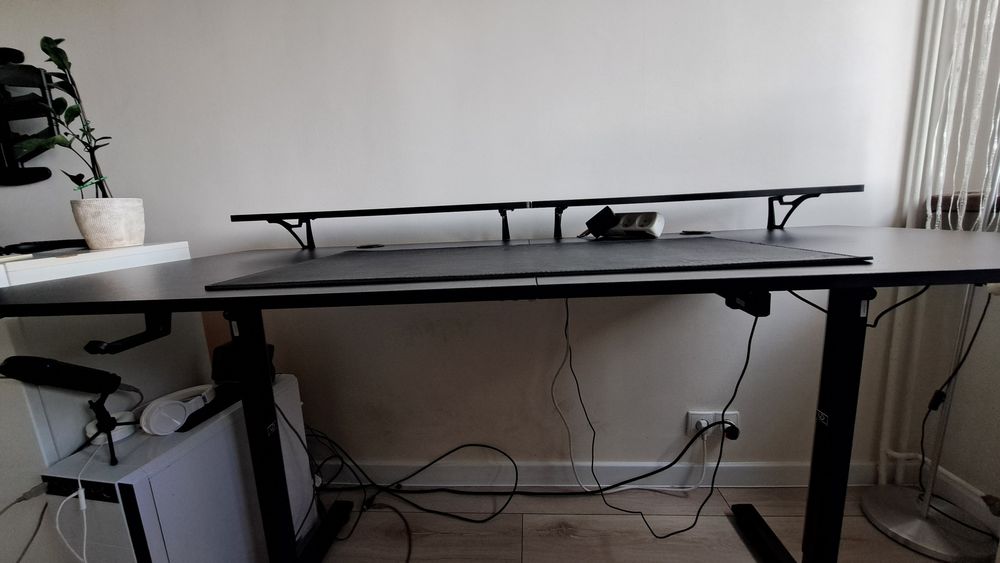 Biurko elektrycznie
