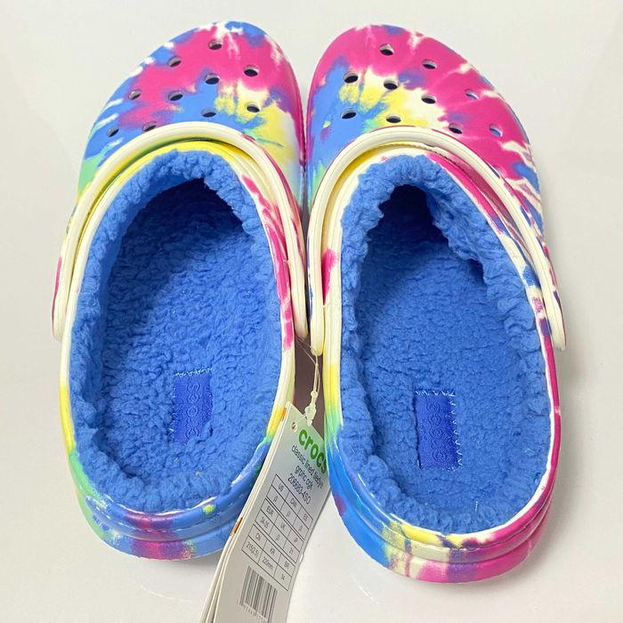 Утеплені домашні капці Crocs Classic Lined Tie-Dye, різні розміри