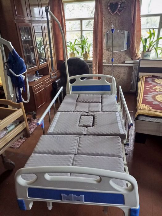 Функціональне медичне ліжко (механічне)