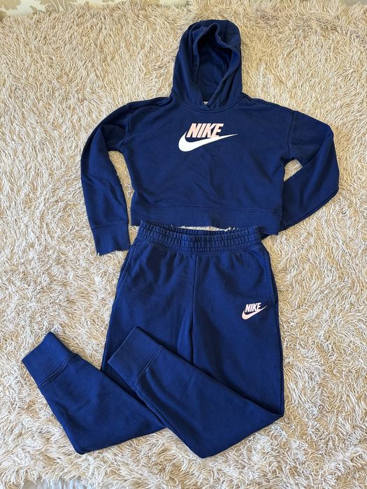Костюм Nike Original,размер S, отличное состояние