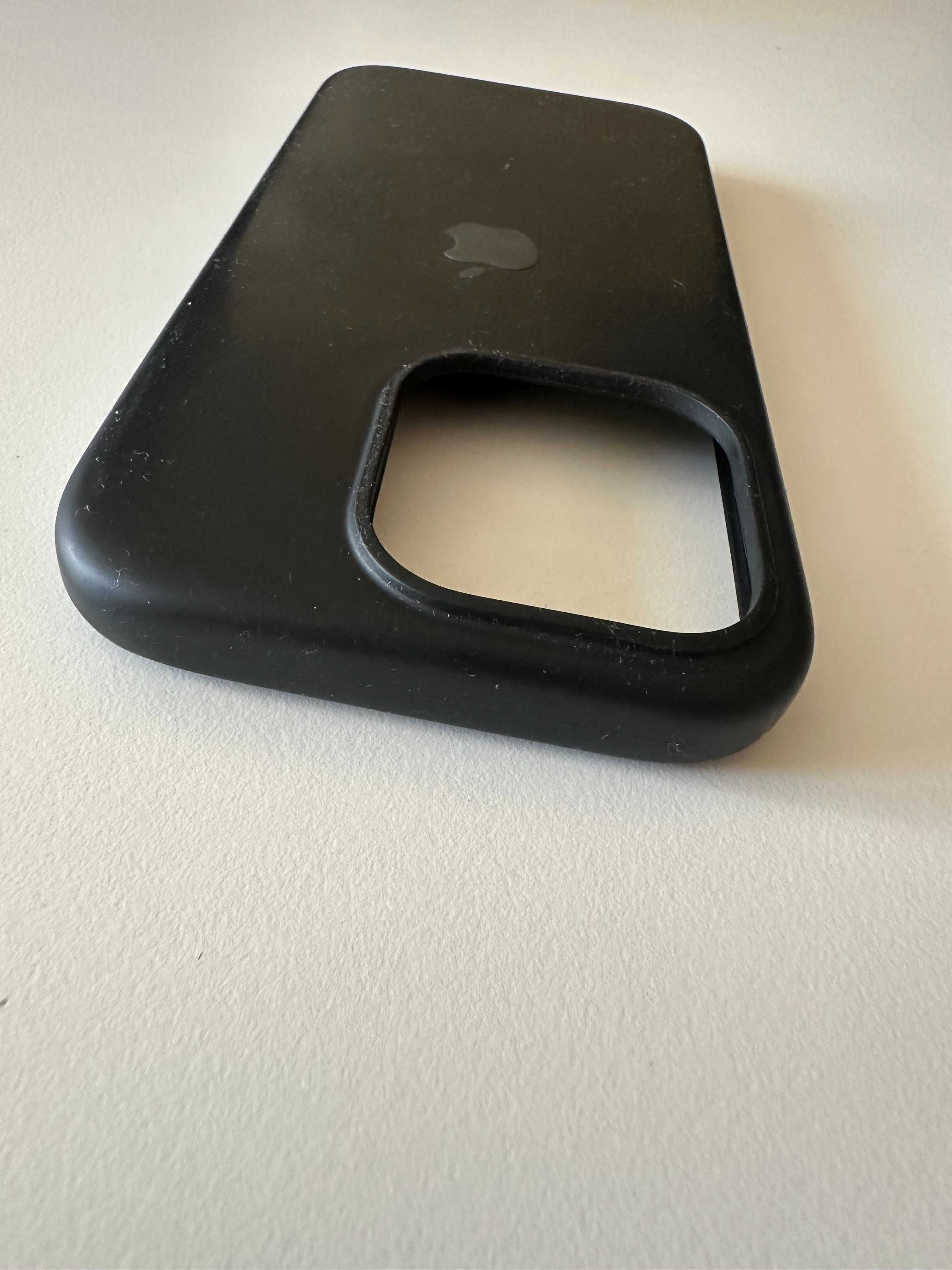 Silikonowe etui Apple do iPhone 15 Pro