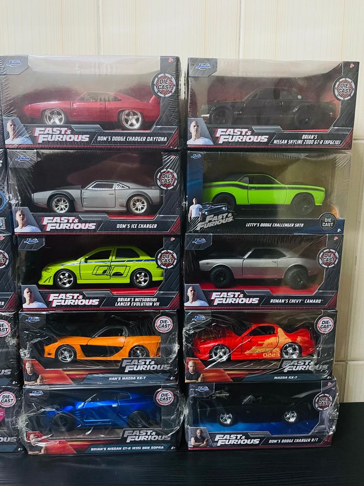 Coleção Velocidade Furiosa escala 1:32 30 carros