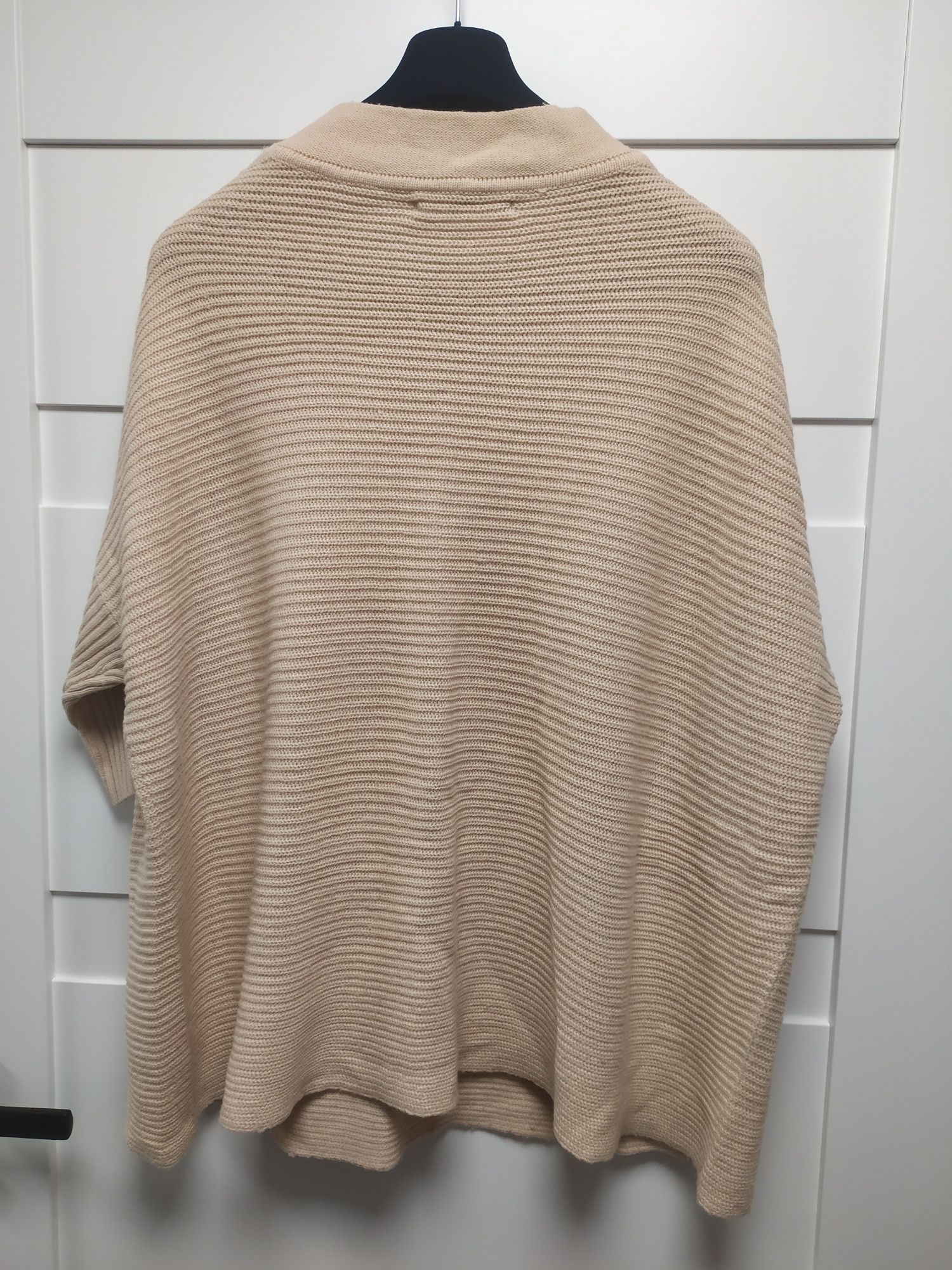 Dłuższy i luźny sweter, Reserved, oversize