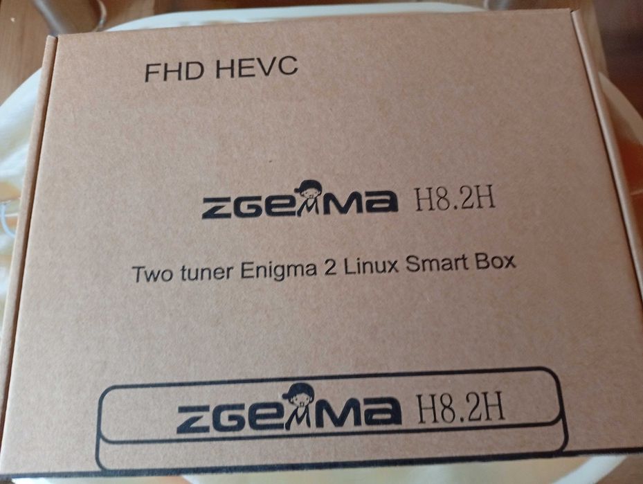 Zgemma H8.2H dekoder + karta