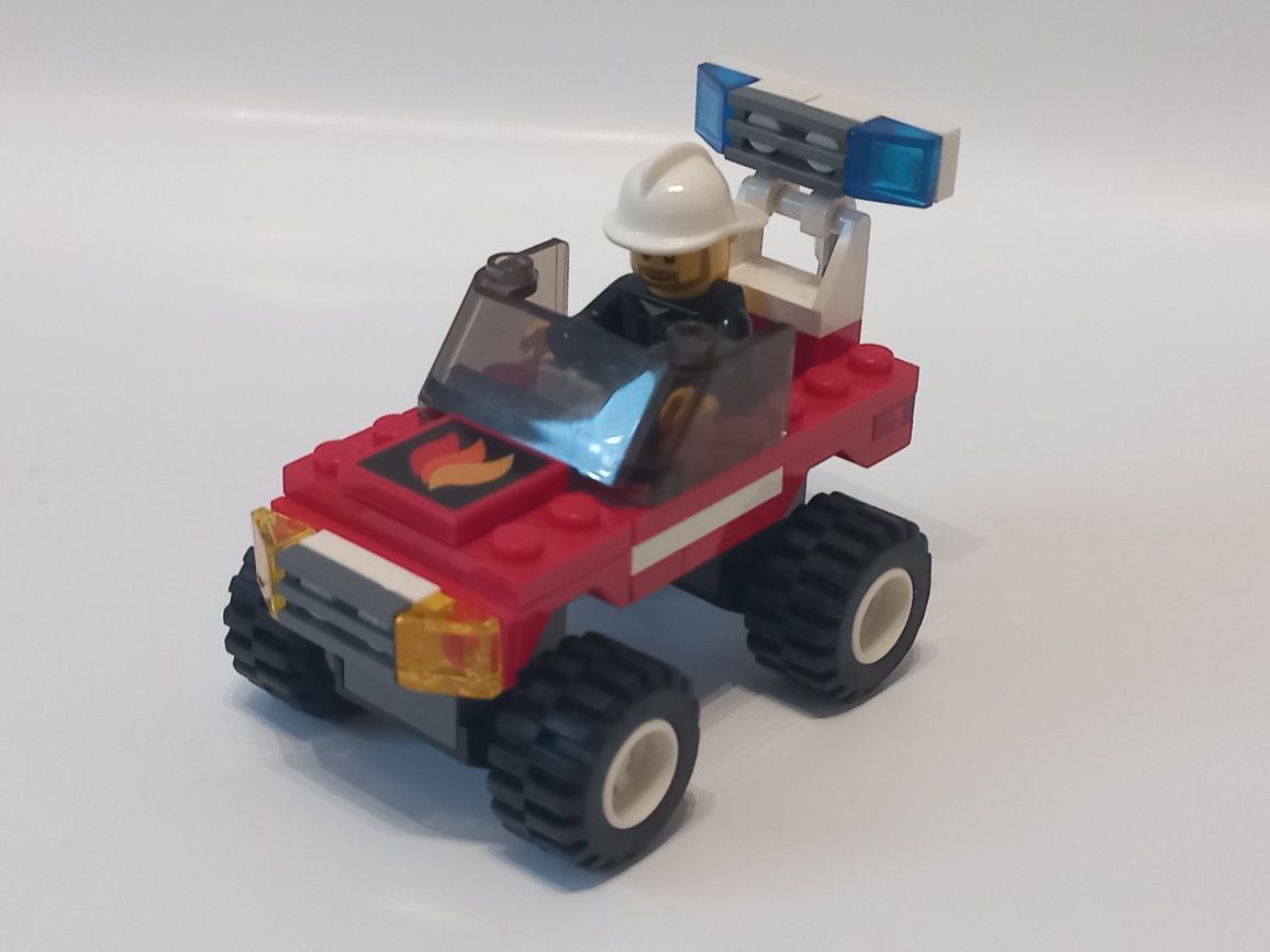 Lego City 7241 Wóz dowódcy straży Straż Pożarna
