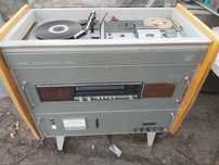Gramofon ze wzmacniaczem lampowym