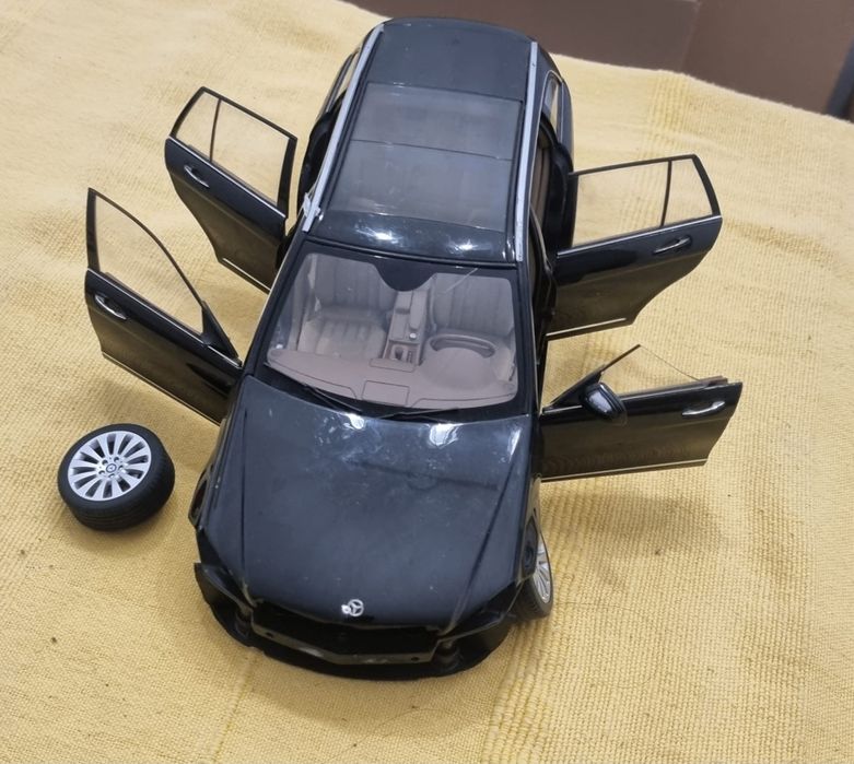 Carro de Coleção em Ferro para Restauro