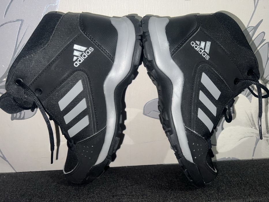 Adidas 21,5см, тепле термовзуття